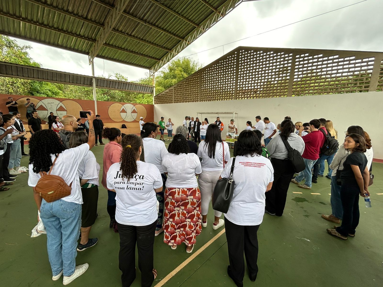 Tragédia de Mariana completa nove anos e atingidos protestam contra mineração: 'sentimento de ódio'