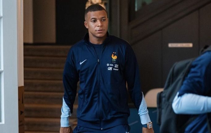 Mbappé fica fora de convocação da França, e técnico surpreende: 'Melhor assim'