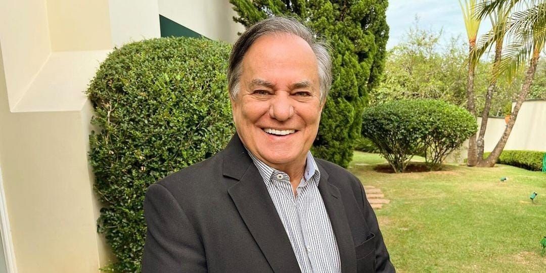 Ronnie Von sofre acidente e é hospitalizado: ‘Bateu forte a cabeça’