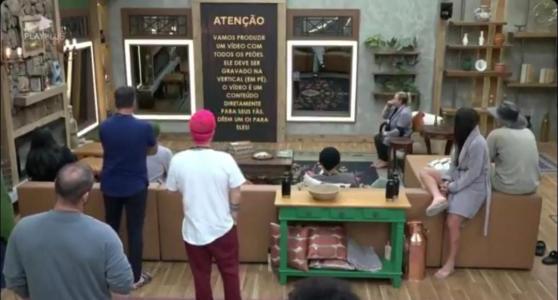 Peões participam de dinâmica