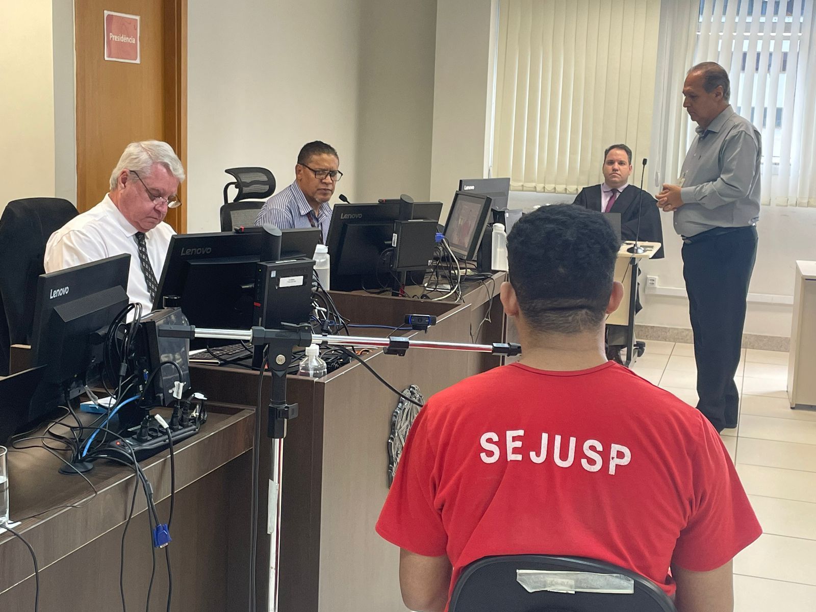 Condenado por tentativa de homicídio tem pena substituída por tratamento psiquiátrico