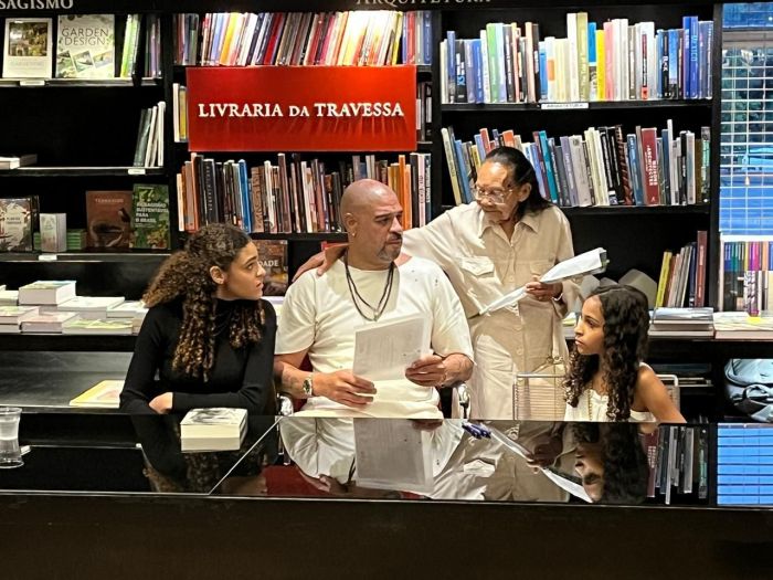 Adriano com sua família