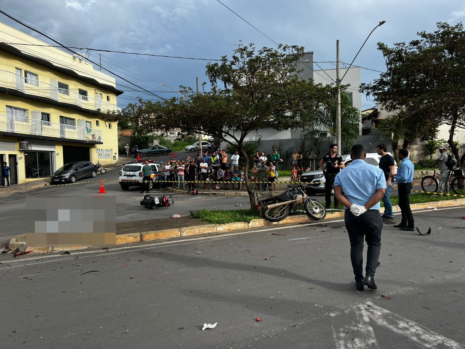Vídeo: motociclista de 22 anos morre em grave acidente no Centro de Curvelo