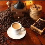 Café pode faltar na mesa do brasileiro no fim de ano