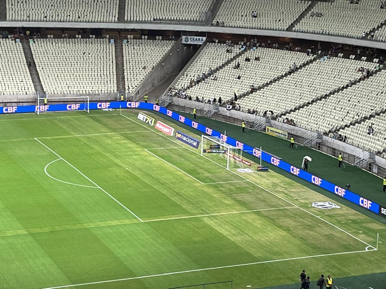 Ceará x América: após show, gramado do Castelão fica castigado para Série B
