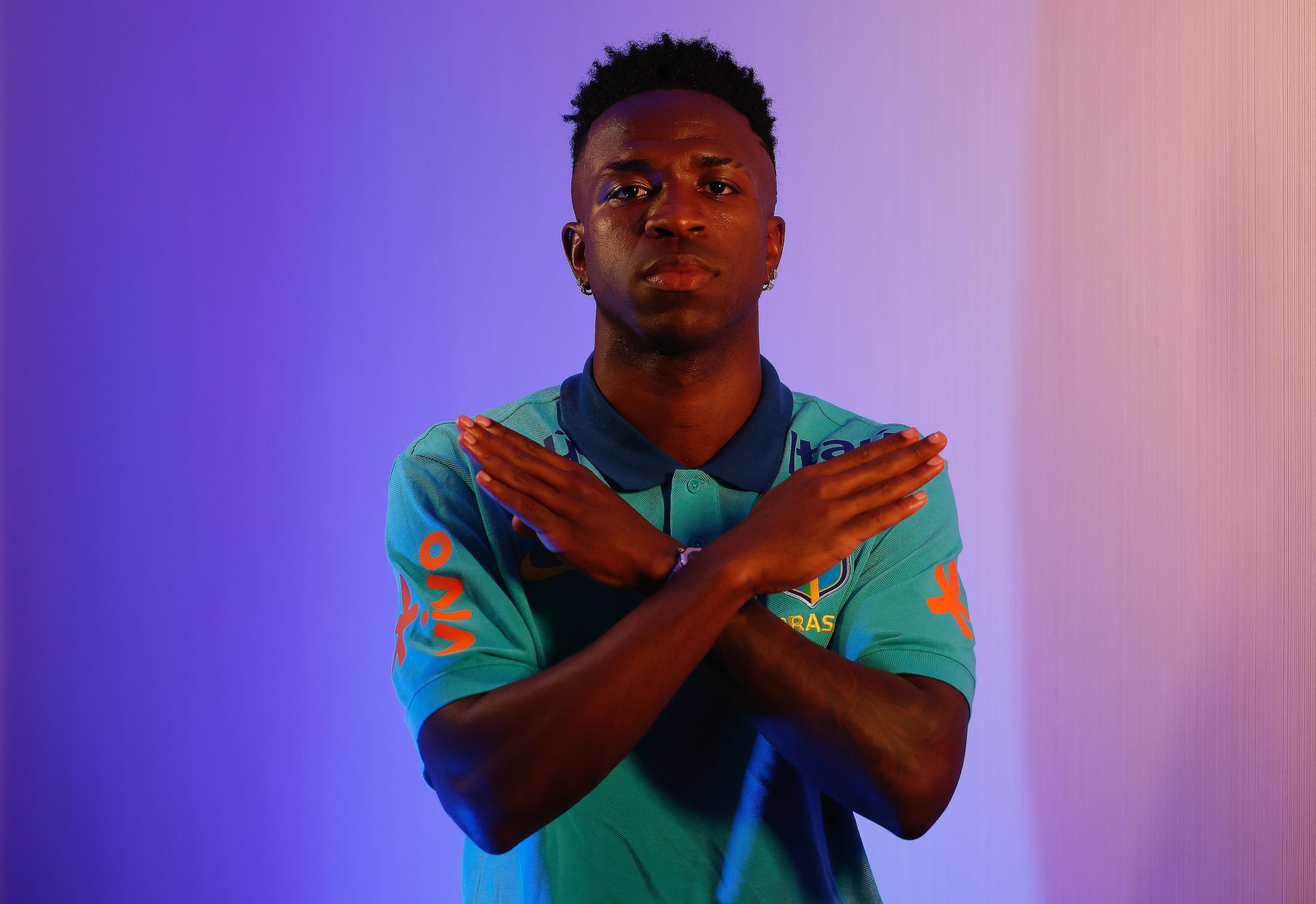 CBF adota protocolo antirracismo em todo o país, e Vini Jr comemora feito