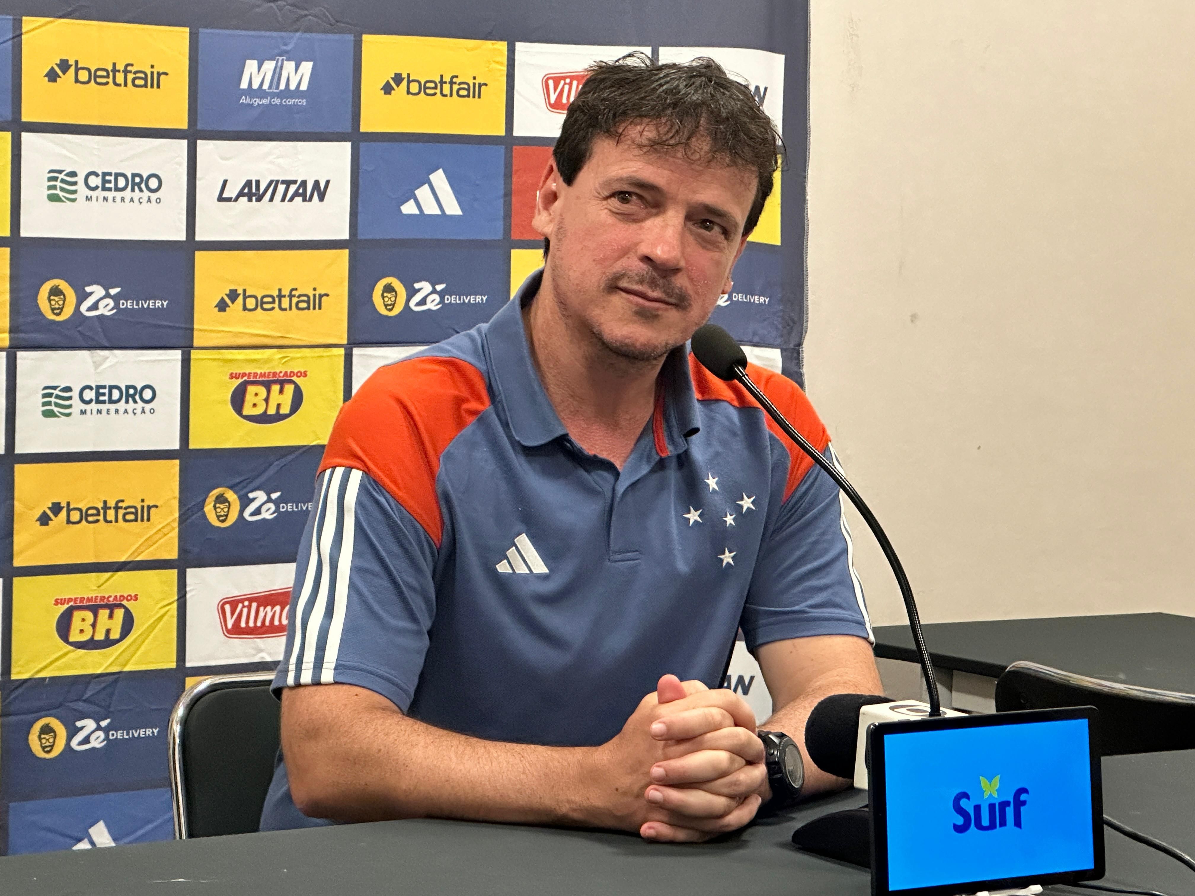 Fernando Diniz aponta evolução do Cruzeiro antes da final da Copa Sul-Americana; veja entrevista