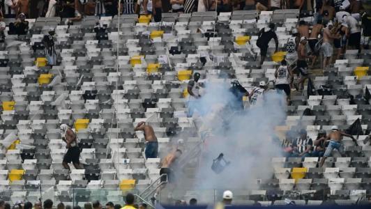 Torcida do Atlético protagonizou cenas de desordem durante a final da Copa do Brasil, contra o Atlético