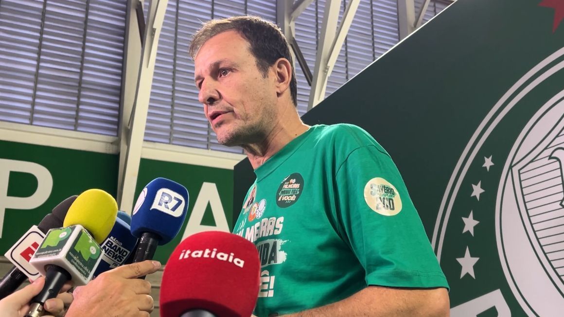 Savério parabeniza Leila, mas alfineta presidente reeleita do Palmeiras