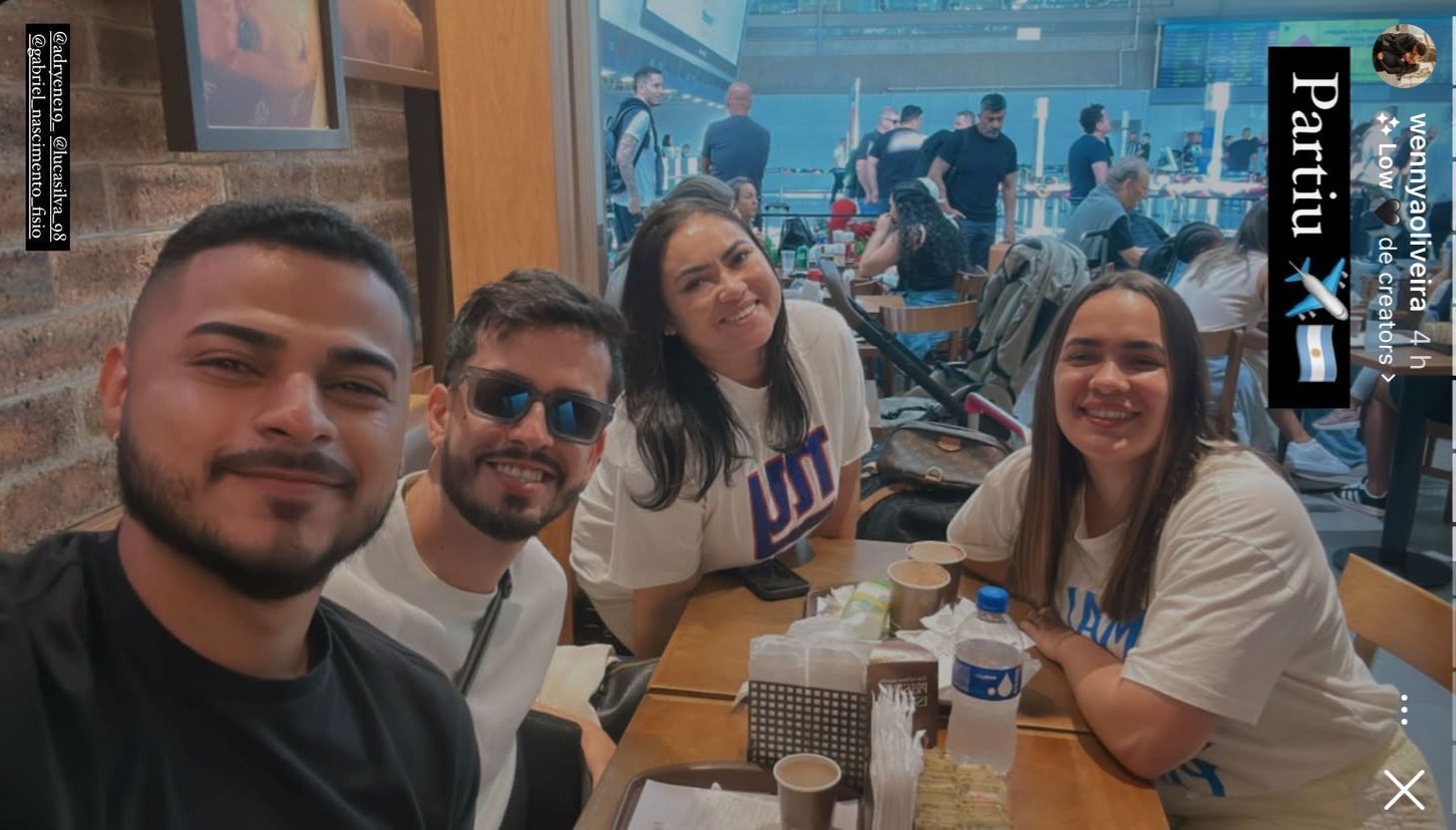 Familiares de jogadores do Botafogo embarcam para Argentina em voo fretado por Textor