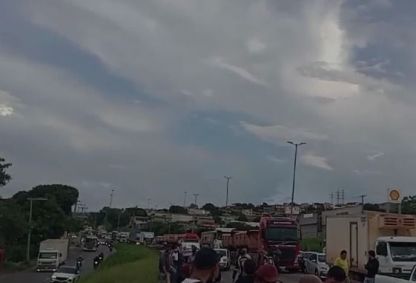 Imagens do acidente no Anel Rodoviário em BH nesta sexta-feira (29)