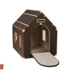 Louis Vuitton vai vender casinha de cachorro avaliada em R$ 340 mil