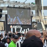 Nilton Santos recebe mais de 50 mil torcedores para ver final da Libertadores