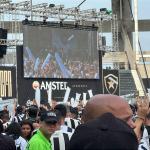 Nilton Santos recebe mais de 50 mil torcedores para ver final da Libertadores