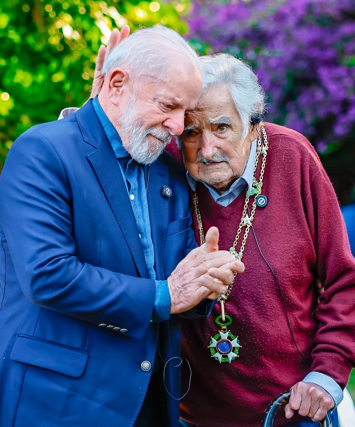 Lula entrega a Mujica a maior honraria brasileira: ‘Um exemplo para todos’