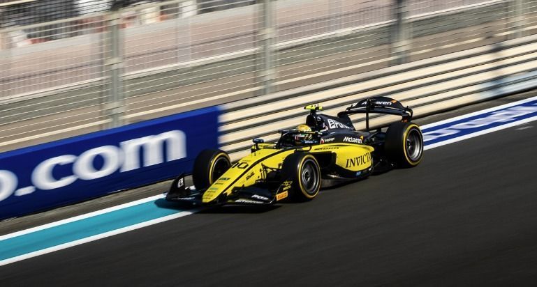 Fórmula 2: Brasileiro conquista vice-colocação na corrida Sprint de Abu Dhabi
