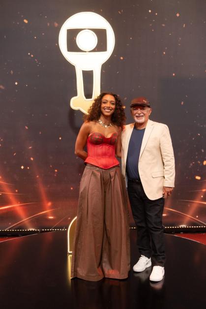 Celebridades marcam presença no Melhores do Ano 2024