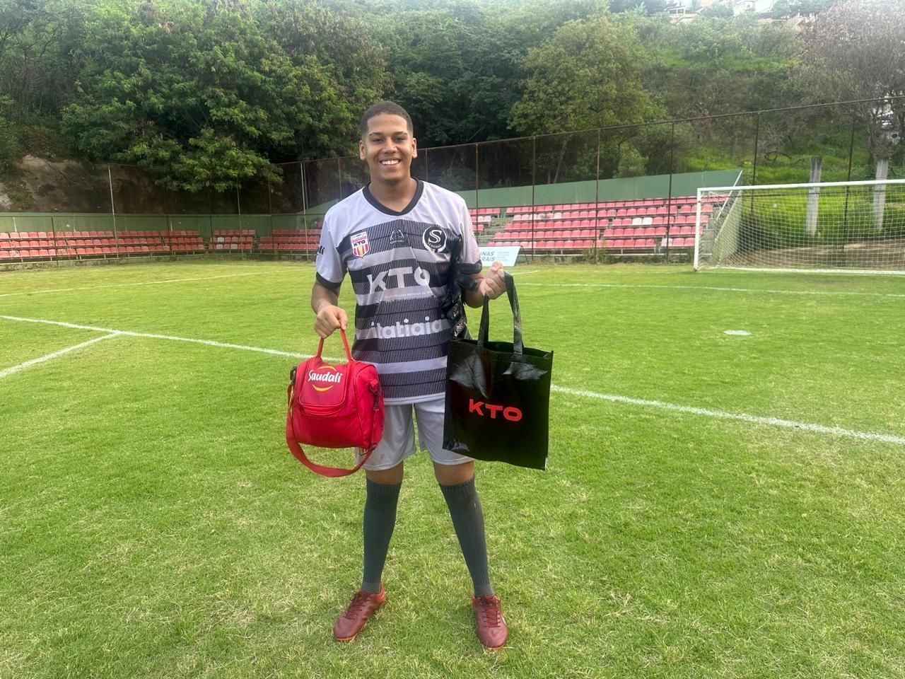 Copa Itatiaia: goleiro do Serrana é o melhor em campo e ganha prêmios KTO e Saudali