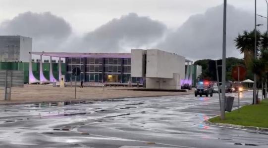 Explosões alteram rotina da capital federal; veja imagens | CNN Brasil