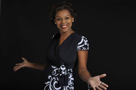 Morre Julieta Amaral, primeira jornalista negra a apresentar um telejornal no RS | CNN Brasil