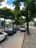 Motorista abre porta de carro e é atingido por ônibus na av. Barão Homem de Melo, em BH