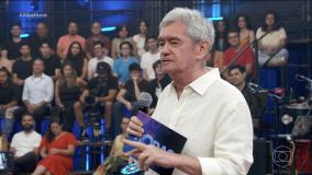 William Bonner relembra amizade com Marcelo Rubens Paiva no 'Altas Horas'