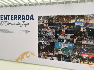 Veja fotos da exposição Fundamentos do Basquete