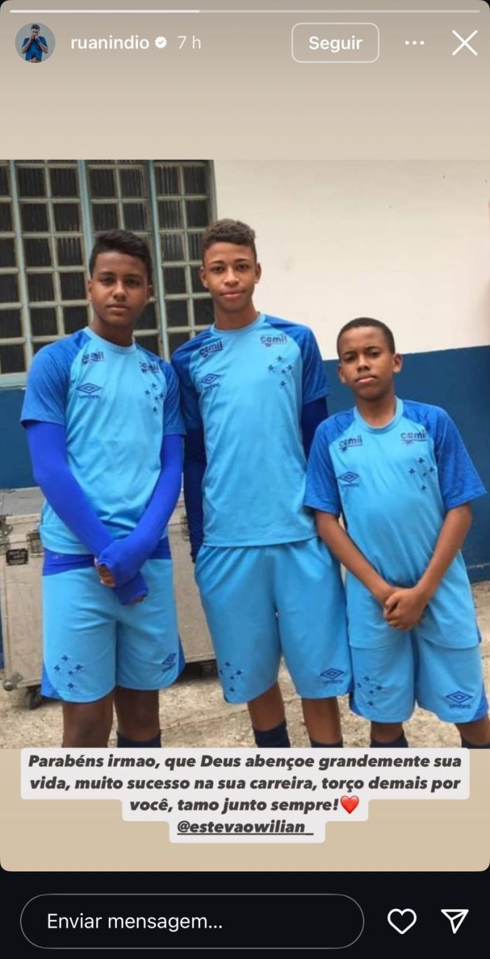Ruan Índio (esquerda) e Estêvão Willian (direita) em fotos nos tempos de Cruzeiro