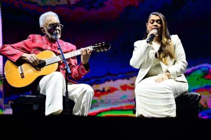 Preta Gil se apresenta com Gilberto Gil em São Paulo