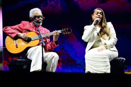 Preta Gil se apresenta com Gilberto Gil em São Paulo