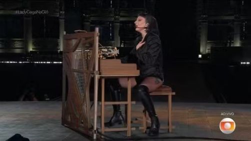 Lady Gaga faz show histórico no Rio de Janeiro