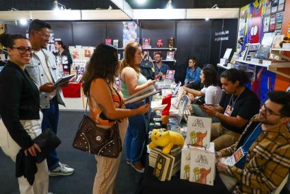 Primeiro dia da Bienal Mineira do Livro levou multidão de leitores ao Centerminas Expo, em Belo Horizonte