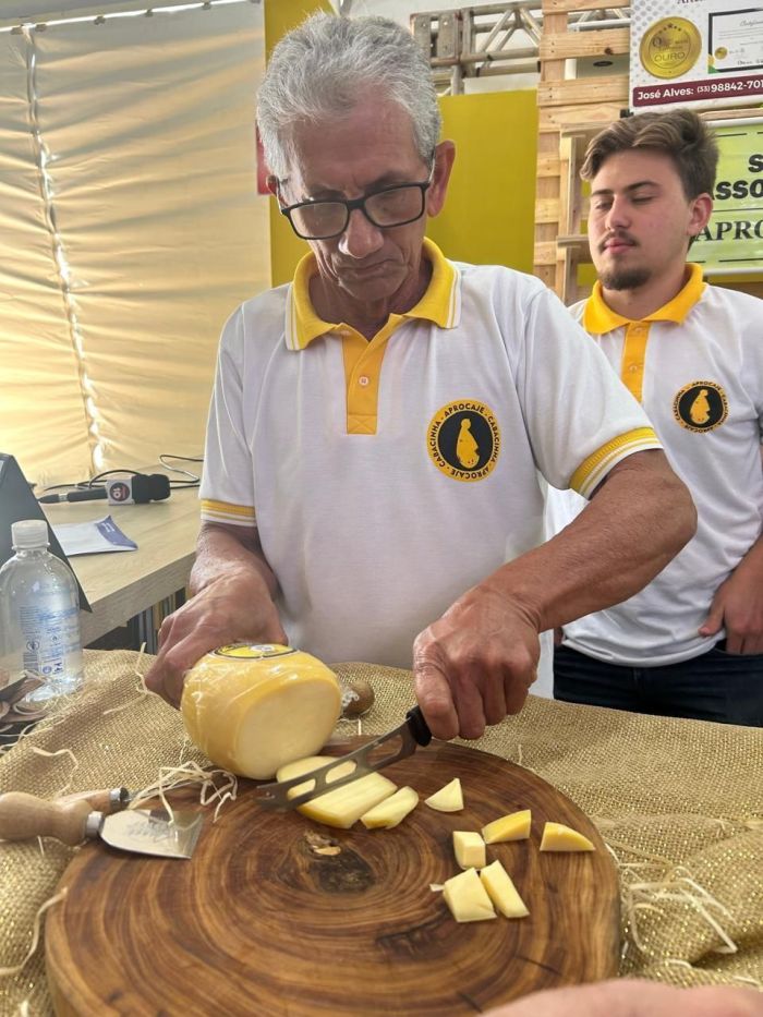 Seu José Alves, produtor do queijo cabacinha 