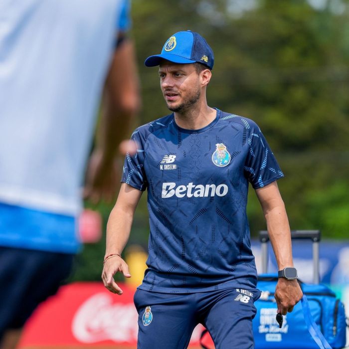 Técnico Martín Anselmi, do Porto