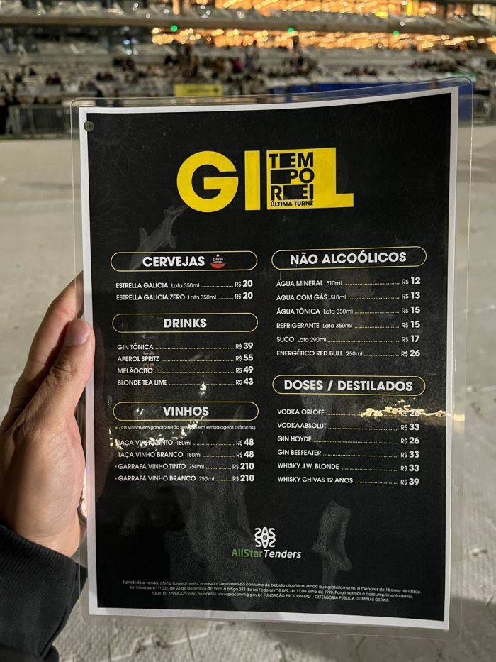Valores das bebidas no show 'Terno Rei' em BH