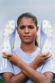 F50 SPARKFUSION, chuteira criada exclusivamente para o futebol feminino