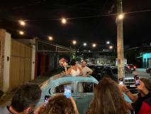 Casal se casa no bar onde se conheceu em BH