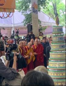 Dalai Lama_Richard Gere_bolo_aniversário