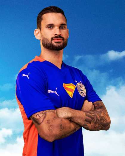 Nova camisa do Bahia com temática do Superman