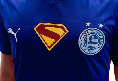 Nova camisa do Bahia com temática do Superman