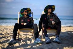 Elenco do Leverkusen curte praia no Rio de Janeiro durante pré-temporada