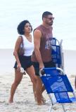 Bella Campos e Cauã Reymond em gravações de Vale Tudo
