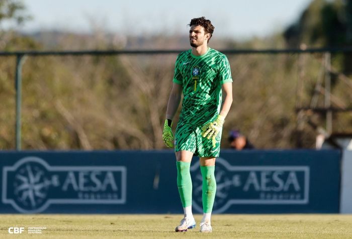 Goleiro Otávio durante jogo da Seleção Brasileira Sub-20 Goleiro Otávio durante jogo da Seleção Brasileira Sub-20