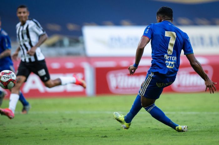 Airton durante a vitória do Cruzeiro sobre o Atlético em 2021
