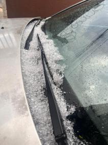 Veja fotos de chuva com granizo na Grande BH