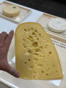 Veja fotos do mundial de queijos na França