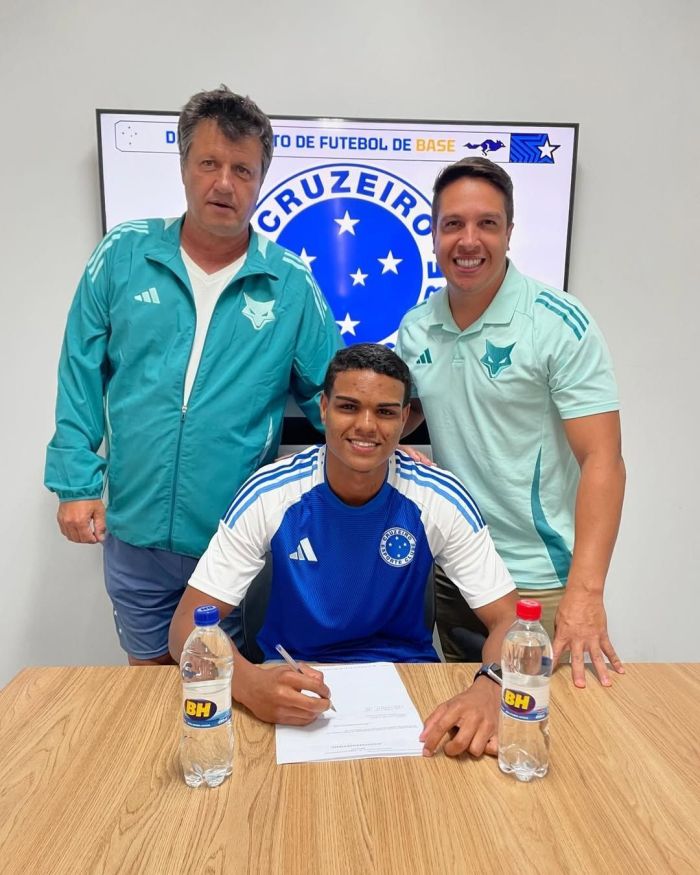 William, lateral-direito do sub-20 do Cruzeiro