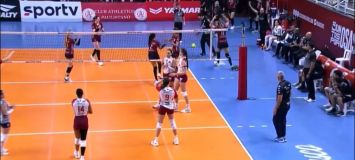 Gambá invade quadra durante partida de vôlei e assusta jogadoras