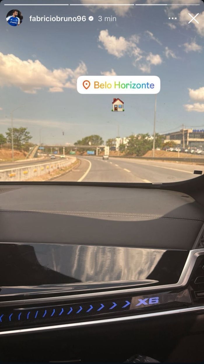 Fabrício Bruno, do Cruzeiro, registrou o retorno a Belo Horizonte