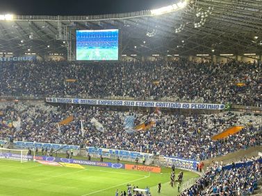 As homenagens para Pedro Lourenço em Cruzeiro x Fortaleza